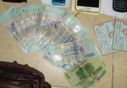 Tang vật công an thu giữ