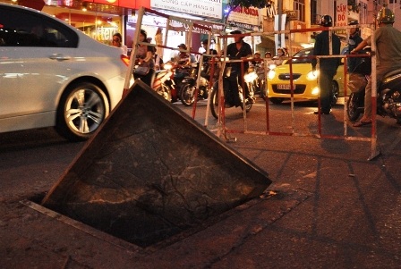 Đến tối cùng ngày, hiện trường đã được rào chắn