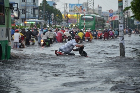 Khúc sông mênh mông mỗi khi mưa lớn