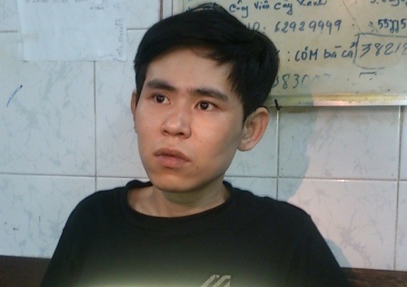 Nổ súng bắt đối tượng cướp giật trước Nhà Thờ Đức Bà - 1 Huỳnh Quốc Cường tại cơ quan công an