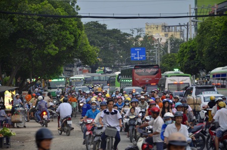 Ngã tư Minh Phụng - Hậu Giang cũng kẹt cứng