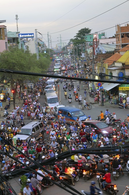 Đường Minh Phụng ùn ứ kéo dài