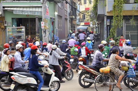 Di chuyển vào các con hẻm để thoát cảnh kẹt xe