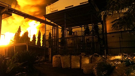 Nhiều tiếng nổ như bom phát ra từ hiện trường vụ cháy