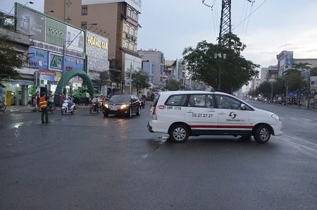 Sự linh hoạt của đơn vị thi công đã giúp khu vực tránh cảnh kẹt xe