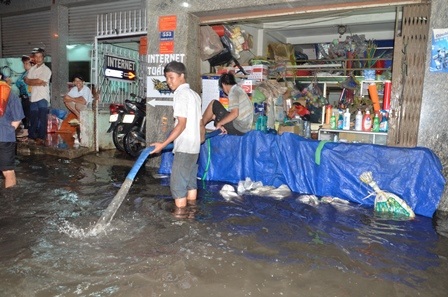 Bơm nước ra khỏi nhà