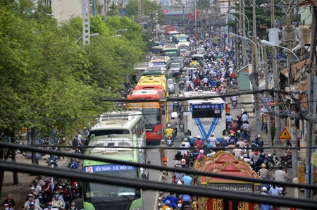 Tình trạng kẹt xe trầm trọng lại tiếp tục diễn ra trong sáng 15/9