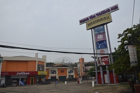 Siêu thị Maximark Cộng Hòa bị kẻ gian đột nhập