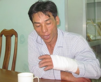 Nghi can Đặng Văn Tuấn tại cơ quan công an