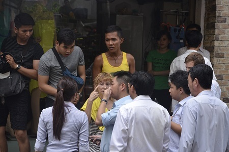 Nhiều du khách nước ngoài vẫn chưa hết hoảng loạn sau vụ cháy