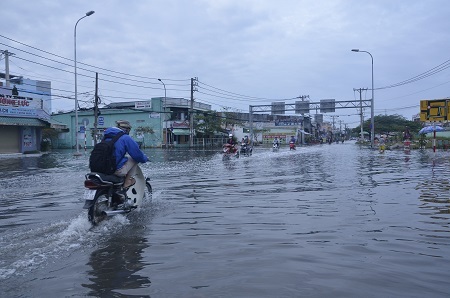 Đường An Dương Vương ngập lênh láng