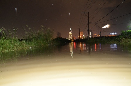 Đường Lương Định Của (quận 2) như một khúc sông