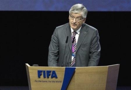 Báo giới Anh tức tối vì Sepp Blatter tái đắc cử - 2