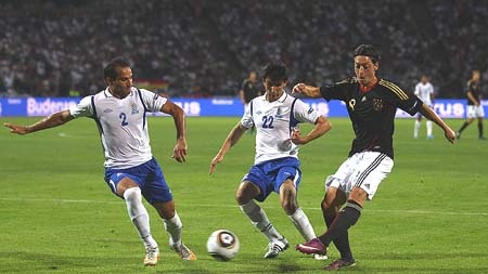 Toàn thắng 7 trận, “xe tăng” Đức chắc suất đi tiếp - 1