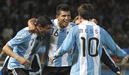 HLV Batista hết lời ngợi khen trò cưng Messi - 1 HLV Batista hết lời ngợi khen trò cưng Messi - 1