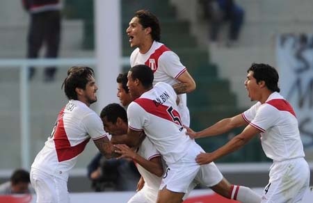 Falcao thành tội đồ, Colombia thua “sốc” Peru - 1 Falcao thành tội đồ, Colombia thua “sốc” Peru - 1