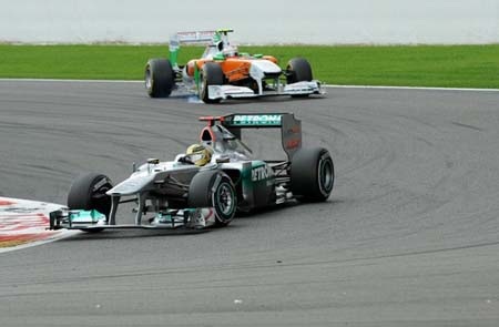 Vettel trở lại ngôi đầu, Michael Schumacher bùng nổ - 3 Vettel trở lại ngôi đầu, Michael Schumacher bùng nổ - 3