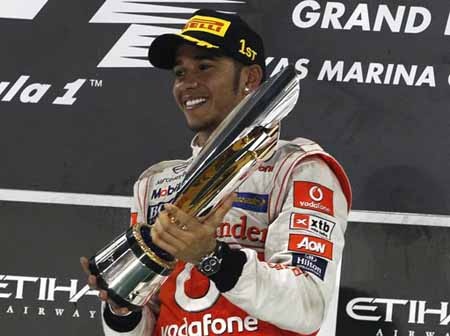 Hamilton đăng quang, Vettel lần đầu bỏ cuộc - 2 Hamilton đăng quang, Vettel lần đầu bỏ cuộc - 2