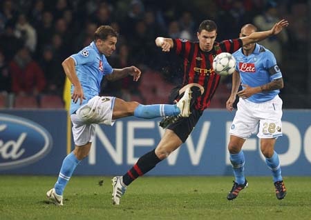 Napoli “đẩy” Man City vào cửa tử, Bayern đại thắng - 3 Napoli “đẩy” Man City vào cửa tử, Bayern đại thắng - 3
