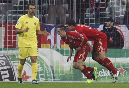 Napoli “đẩy” Man City vào cửa tử, Bayern đại thắng - 4 Napoli “đẩy” Man City vào cửa tử, Bayern đại thắng - 4