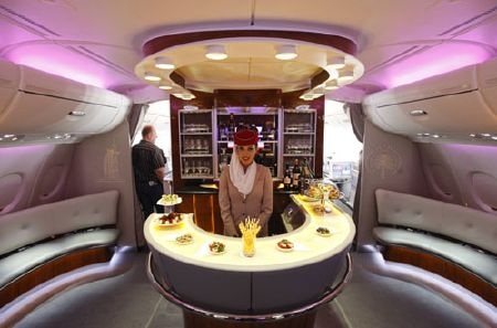 Hoàng tử Ả rập chi hơn 500 triệu USD mua “lâu đài bay” - 5 Hoàng tử Ả rập chi hơn 500 triệu USD mua “lâu đài bay”
