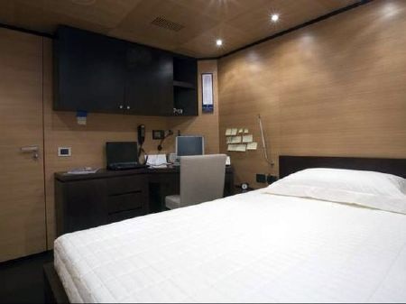 Khám phá du thuyền 600 tỷ của tín đồ đạo Phật - 12 Khám phá du thuyền 600 tỷ của tín đồ đạo Phật