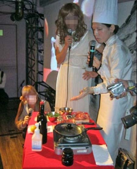 Kinh hoàng vụ cắt... của quý nấu súp đãi khách tại Nhật - 1 Kinh hoàng vụ cắt... của quý nấu súp đãi khách tại Nhật