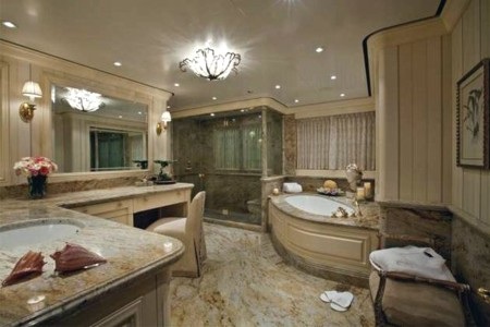 Chiêm ngưỡng du thuyền siêu sang có giá gần 4.500 tỷ - 11 Chiêm ngưỡng du thuyền siêu sang có giá gần 4.500 tỷ
