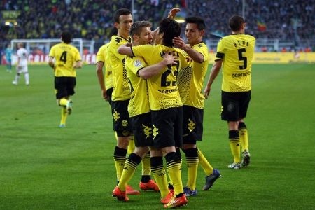Dortmund chính thức lên ngôi vô địch Bundesliga - 1 Dortmund chính thức lên ngôi vô địch Bundesliga