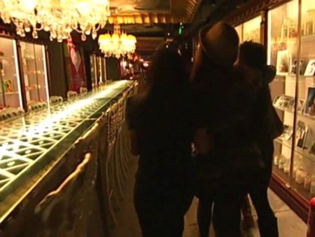 Xâm nhập cuộc sống xa hoa của các triệu phú trẻ Trung Quốc