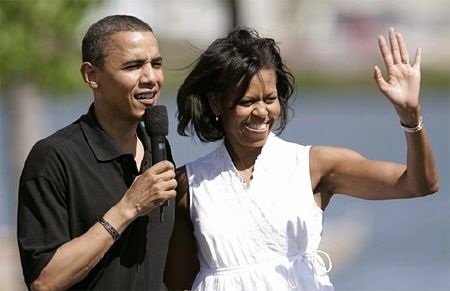 Khủng hoảng kinh tế, thu nhập nhà Obama giảm một nửa - 1 Khủng hoảng kinh tế, thu nhập nhà Obama giảm một nửa