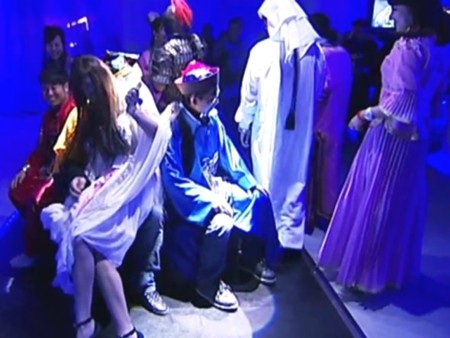 Xâm nhập cuộc sống xa hoa của các triệu phú trẻ Trung Quốc