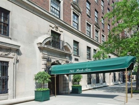 Chiêm ngưỡng siêu căn hộ 500 tỷ giữa New York - 1 Nhìn từ bên ngoài ít ai ngờ đây là căn hộ siêu sang