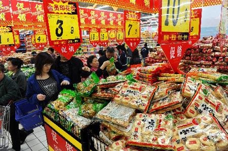 Trung Quốc: Thực phẩm hàng hiệu cũng mang chất gây ung thư - 1 Bao bì nhiều sản phẩm tại Trung Quốc có chất gây ung thư