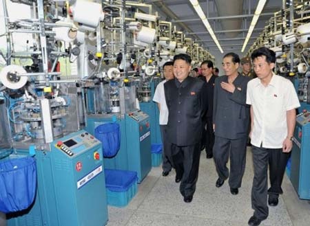 Triều Tiên sẽ xây dựng nhiều khu kinh tế - 1 Chính quyền Triều Tiên đang tích cực cải cách kinh tế (ảnh: Internet)