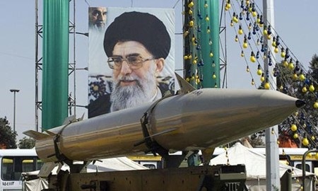 Iran dọa tấn công Mỹ nếu bị Israel phá cơ sở hạt nhân - 1 Iran bị Israel nghi ngờ đang tìm cách sở hữu vũ khí hạt nhân