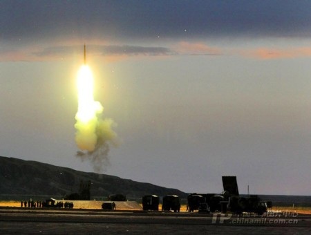 Trung Quốc khoe ảnh tập trận phòng không bắn đạn thật - 2 Thanh Tùng