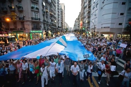 Người biểu tình Argentina tại Buenos Aires