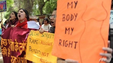 Dư luận Ấn Độ đang sục sôi vì tội ác của những kẻ đồi bại