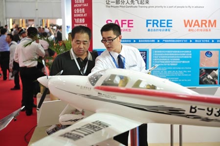 Ngày càng nhiều người Trung Quốc quan tâm tới máy bay