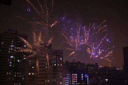 Người Trung Quốc tin rằng pháo hoa giúp xua đuổi ma quỷ