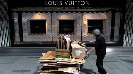 Trung Quốc cấm quảng cáo hàng xa xỉ - 1 (Ảnh minh họa)