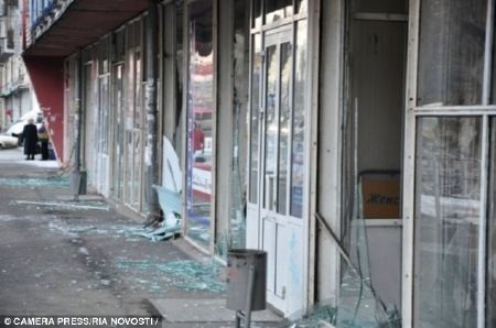 Ước tính khoảng 3000 ngôi nhà đã bị hư hại