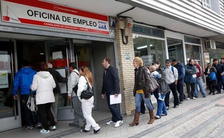 Tỷ lệ thất nghiệp tại Eurozone lập kỷ lục mới - 1 Ngày càng nhiều người châu Âu phải xin hưởng trợ cấp thất nghiệp