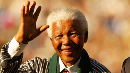 Cựu tổng thống Nam Phi Nelson Mandela nhập viện - 1 Những năm gần đây, ông Mandela đã yếu đi nhiều