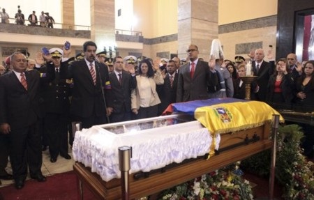 Venezuela tin rằng Tổng thống Chavez đã bị đầu độc