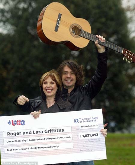 Vợ chồng Roger Griffiths từng sung sướng khi trúng độc đắc