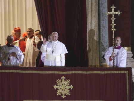 Chân dung tân Giáo hoàng Francis - 1 Giáo hoàng Francis là người khiêm nhường và giản dị