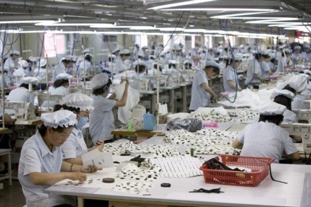 "Đột nhập" khu công nghiệp đặc biệt nhất thế giới tại Triều Tiên - 2 Rất nhiều công nhân Triều Tiên được tuyển dụng