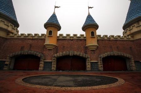 Tất cả đang được đập bỏ sau nhiều năm bỏ hoang